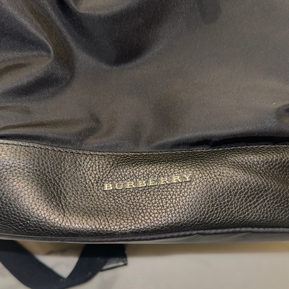 Burberry Charcoal Nylon Baby Backpack+changing mat. Original box & dust cover.⭐️ - Picture 8 of 11